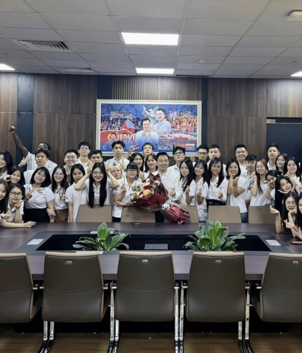Ảnh màn hình 2025-08-15 lúc 09.40.16 Ảnh màn hình 2025-08-15 lúc 09.40.16